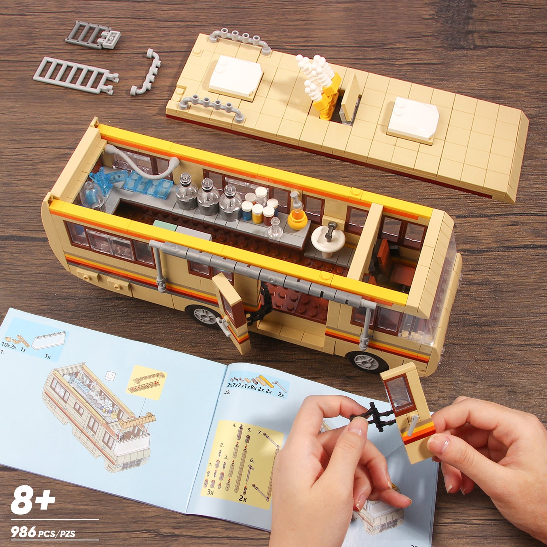 TOKMOC’s Break Bad RV – More Than a Building Block Set, It’s a Piece of TV History